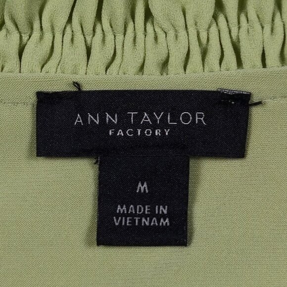 Ann Taylor Factory Green Sleeveless Blouse‎ Medium Tie Neck Minimalist Chic - Picture 7 of 11
